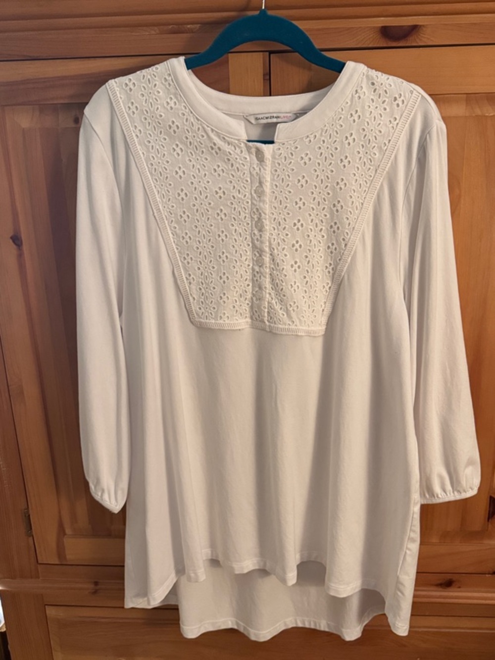 🐷 Isaac Mizrahi Live! Knit Half Placet White Eyelet Panel Top A498809